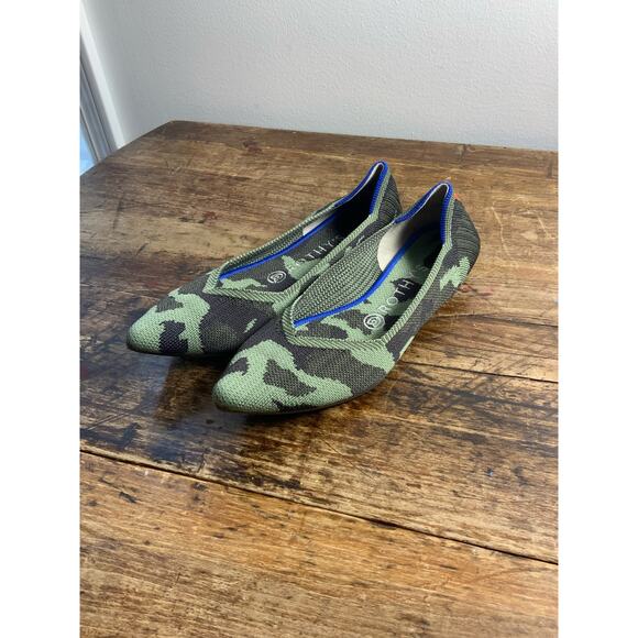 Rothy's "The Point" Camo Print‎ Flats - Picture 1 of 7